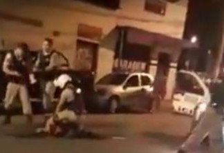 VEJA VÍDEO: Policiais agridem sargento reformado da PM por causa de confusão em bar