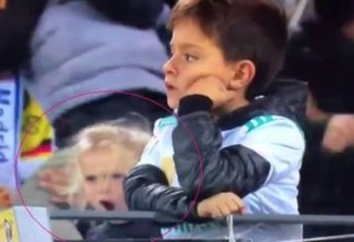Menina rouba a cena ao imitar gesto de Cristiano Ronaldo para festejar gol do craque