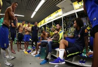 Neymar faz homenagem ao zagueiro Neto, da Chapecoense
