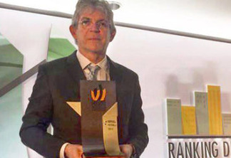 Ricardo Coutinho recebe Prêmio de Excelência em Competitividade em São Paulo