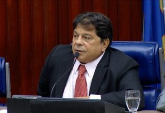 Ricardo Marcelo desiste da aposentadoria e anuncia que vai concorrer à reeleição