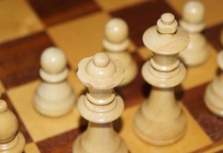 DESAFIO: Um milhão de dólares para quem resolver este ‘simples’ enigma de xadrez