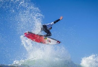 Medina vai às quartas de final da etapa de Portugal do Mundial de Surfe