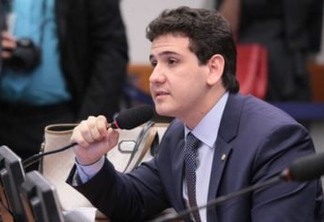 “A prioridade é saúde e educação”, disse André Amaral após votar contra o financiamento público de campanha