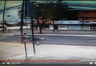VEJA VÍDEO: Câmeras flagram atropelamento de idoso na Avenida Ruy Carneiro