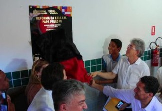 Ricardo entrega reformas de escolas beneficiando mais de 4 mil estudantes de João Pessoa
