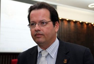Conselheiro do TCE-PB, André Carlo Torres Pontes.
