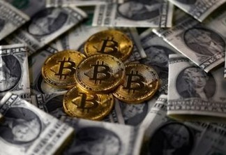 Bitcoin sofre maior queda dos últimos três anos