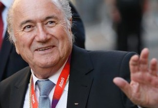 Brasil queria 17 sedes na Copa e foi vetado pela Fifa, diz Blatter