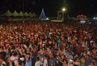 Público lota Praça do Povo para prestigiar festa de Natal em Santa Rita