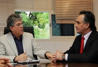 Ricardo Coutinho desafia Cartaxo a participar de encontro com Grupo Ferreira Costa; OUÇA