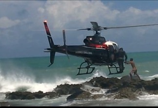 Helicóptero Acauã resgata jovens que ficaram ilhados em praia, na Grande JP -VEJA VÍDEO