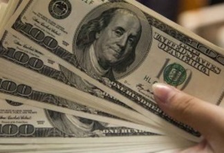 Cenário eleitoral deve manter dólar no patamar de R$ 4
