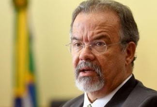 Ministro da Defesa é contra exército em julgamento de Lula