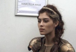Brasileira trans que participou do filme da Mulher Maravilha revela que foi até exorcizada por identidade sexual