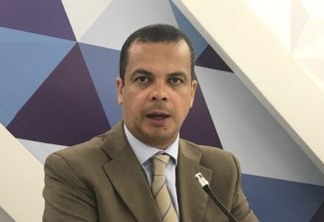 VEJA VÍDEO: 'Não abro mão de disputar para deputado federal. Hugo Motta e eu podemos formar dupla no PRB’, diz Jutay