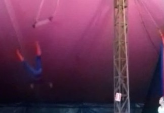 'Homem-Aranha' cai durante apresentação de trapézio em circo - VEJA VÍDEO DA QUEDA