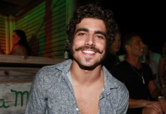 Caio Castro se revela emotivo na hora do sexo: 'Eu choro'