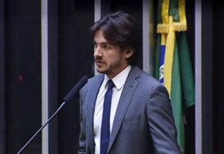 Pedro Cunha Lima desiste do PSL após filiação de Bolsonaro