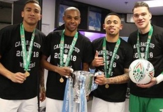 Gabriel Jesus publica foto de brasileiros campeões com o Manchester City