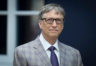 POTSDAM, GERMANY - JANUARY 20: Bill Gates attends the official opening of the Barberini Museum on January 20, 2017 in Potsdam, Germany. The Barberini, patronized by billionaire Hasso Plattner, features works by Monet, Renoir and Caillebotte among others. (Photo by Axel Schmidt - Pool/Getty Images)