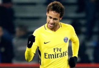 PSG diz que Neymar retirou proteção na perna e tratamento evolui bem
