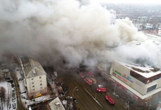 Putin culpa negligência pelo incêndio em shopping que deixou 41 crianças mortas