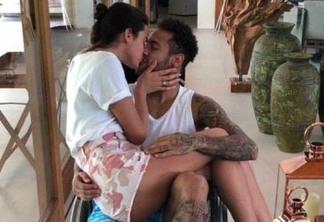 Bruna Marquezine consegue folga de novela para ficar com Neymar, recém-operado