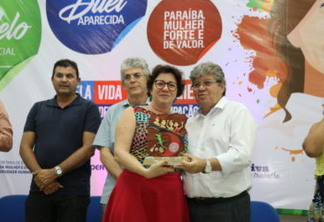 Prefeita Márcia Lucena recebe prêmio Ceci Melo por atuação pela sociedade
