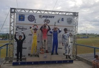 Jovem Pessoense de 14 anos vence etapa do paraibano de kart pela primeira vez