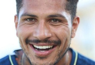 Guerrero admite saudade e dá novo ânimo ao elenco do Flamengo