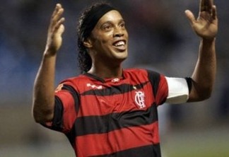 Ronaldinho diz que jogar com a camisa 10 do Flamengo era um sonho: ‘Algo mágico’