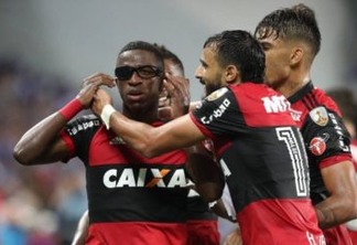 Flamengo acredita que pode manter Vinicius até 2019: 'Acho possível', diz Lomba