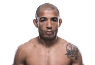 José Aldo levanta torcida durante pesagem do UFC Fortaleza - VEJA VÍDEO