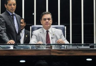 Cássio preside Senado até quarta-feira e cumpre agenda lotada em Brasília