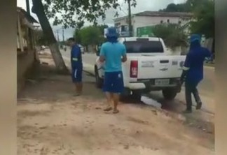 UM GATO MOLHADO: Cagepa flagra desvio de água de Prefeitura para casa de vereador do Vale do Mamanguape