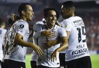 Análise: Corinthians vence na Argentina na tática, com frieza, marcação e maturidade