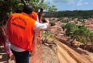 CUIDADO: Defesa Civil interdita oito casas em dois bairros de João Pessoa