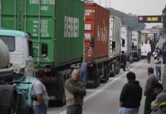 GREVE NO PAÍS: Caminhoneiros afirmam que não têm medo das forças de segurança