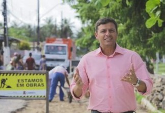VEJA VÍDEO: Prefeito anuncia pacote de obras no valor de R$ 10 milhões