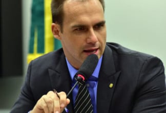 Líder do MTST vai processar Eduardo Bolsonaro por associar movimentos de sem-teto a facções criminosas