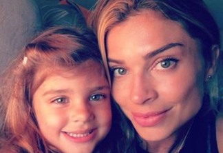 Grazi Massafera posta foto com Sofia e ganha elogio de Mariana Goldfarb: "lindas"