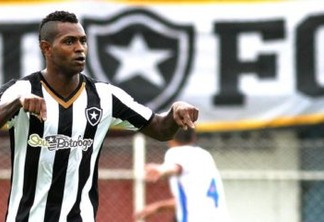 Após sair da cadeia, Jobson, ex-Botafogo, acerta com Brasiliense
