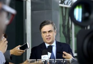 Cássio Cunha Lima sugere demissão de presidente da Petrobras