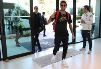 Camisa 10 na Copa de 2018, Neymar se apresenta à seleção brasileira