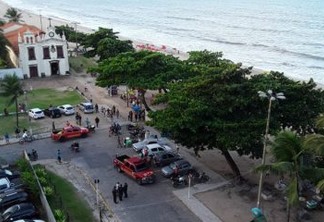 IMAGEM FORTE: Jovem é atacado por tubarão em Jaboatão dos Guararapes e tem perna amputada pelo animal - VEJA VÍDEO