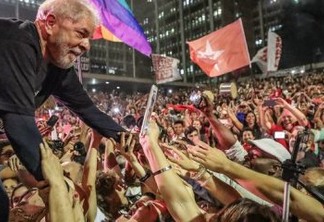 PT lança vaquinha virtual para candidatura de Lula