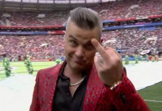 Copa da Rússia: Ponto alto da abertura foi gesto obsceno de Robbie Williams - VEJA VÍDEO