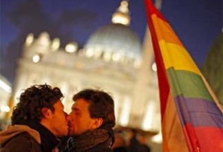 A primeira vez em que o Vaticano usou o termo 'LGBT' em documento oficial