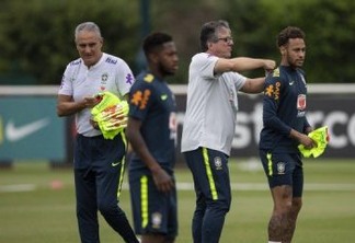Neymar volta ao time titular da seleção; Fred leva pancada e deixa treino